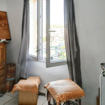 Spacieux A Avec Terrasse