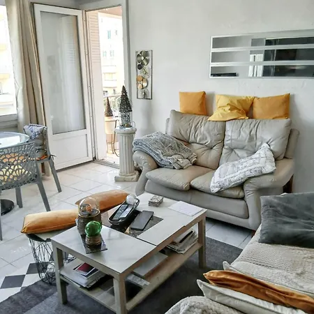 Spacieux A Avec Terrasse Apartment Frejus