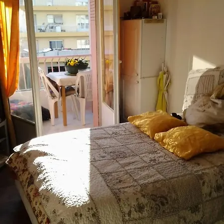 Spacieux A Avec Terrasse Apartment Frejus